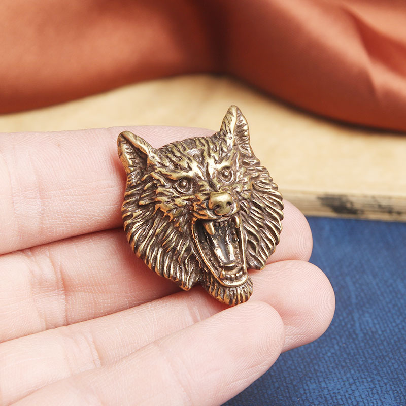 真ちゅう製のバックル付きの彫刻が施されたヘッド,レトロなオオ - Wolf Jewelry & Watches Tampa Reviews のレビューと価格