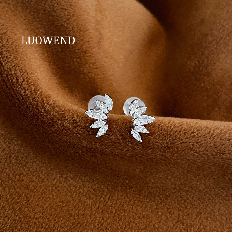 LUOWEND 100% 18K ホワイトゴールドイヤリング - Diamond Stud Earrings のレビューと価格