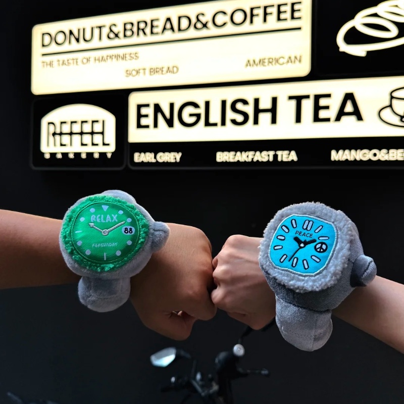 在庫ポップ日曜日ぬいぐるみリラックスウォッチシリーズブライン - Jewelry Watches Box のレビューと価格