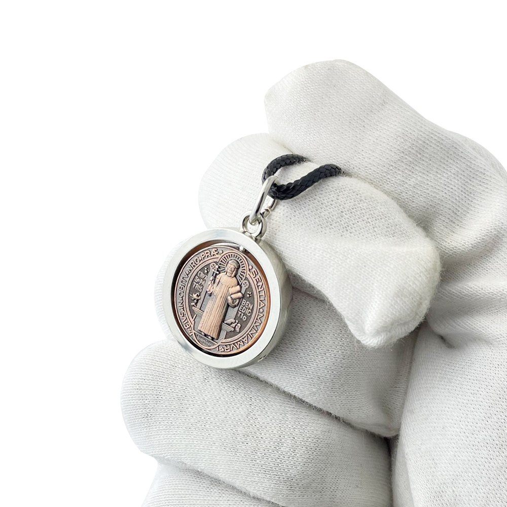 新しい聖ベネディクトメダルネックレス カトリック保護十字架ペ - Jewelry & Watches Sp Z Oo Ul Frezerów 3 のレビューと価格