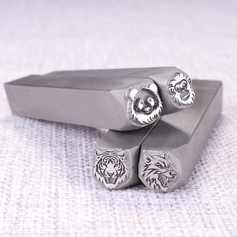 動物の頭部型スチールスタンプパンチ、ライオンとオオカミの模様 - Wolf Jewelry & Watches Tampa のレビューと価格
