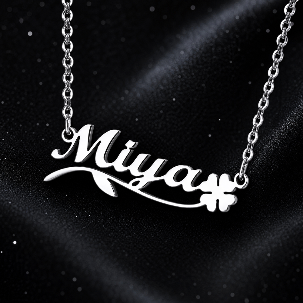 カスタム蝶名ネックレス女性のためのステンレス鋼チョーカーネッ - Engraved Name Necklace のレビューと価格